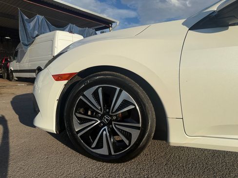 Used 2016 Honda Civic EX-L image 10