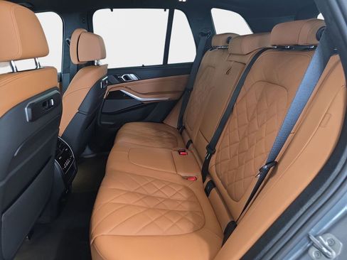 New 2026 BMW X5 xDrive40i AWD/4WD image 9