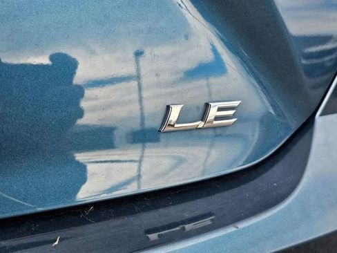 Used 2025 Toyota Camry LE image 29