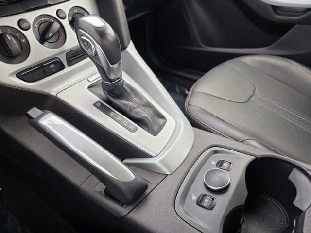 Used 2014 Ford Focus SE w/ Equipment Group 201A FWD image 28