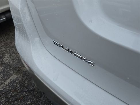 Used 2018 Buick Encore Preferred image 7