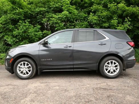 Used 2023 Chevrolet Equinox LT AWD/4WD image 4