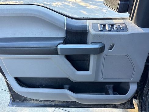 Used 2019 Ford F150 XLT image 16