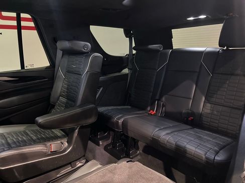 Used 2024 Cadillac Escalade V w/ LPO, ONYX Package AWD/4WD image 37