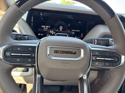 New 2026 GMC Yukon Denali w/ Denali Reserve Package AWD/4WD image 34