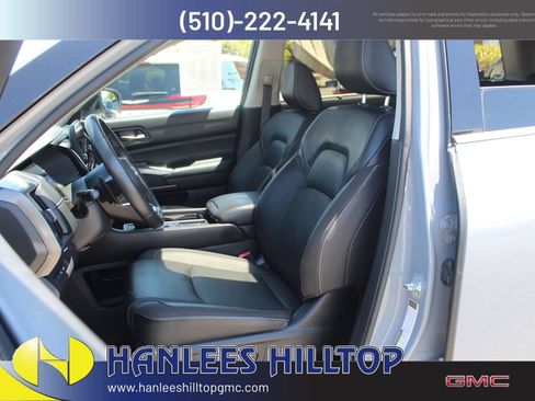 Used 2022 Nissan Pathfinder SL w/ SL Premium Package FWD image 13