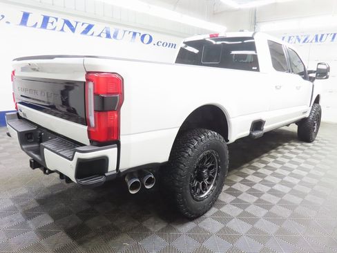 Used 2025 Ford F250 Platinum image 5