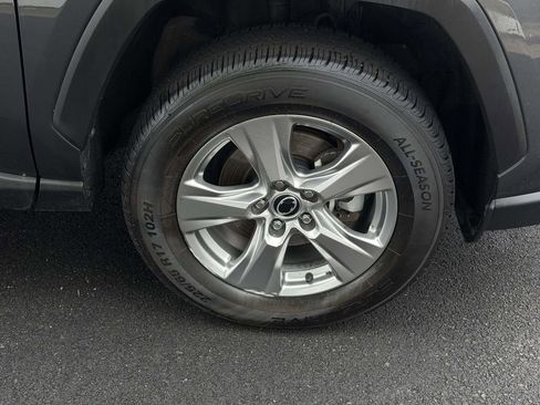 Used 2024 Toyota RAV4 XLE AWD/4WD image 25