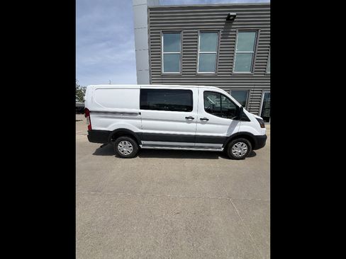 Used 2025 Ford Transit 250 Low Roof w/ Exterior Upgrade Package RWD image 2