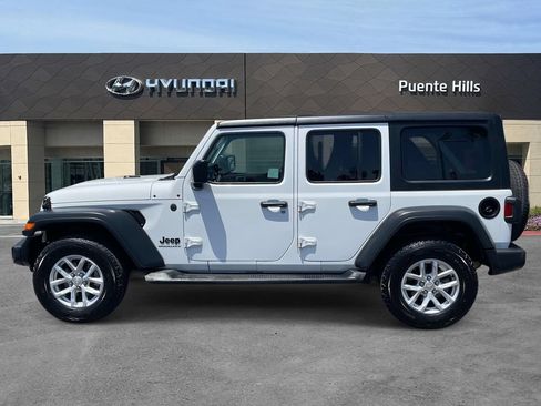 Used 2023 Jeep Wrangler Unlimited Sport AWD/4WD image 3