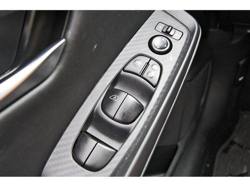 Certified 2025 Nissan Sentra SV FWD image 17
