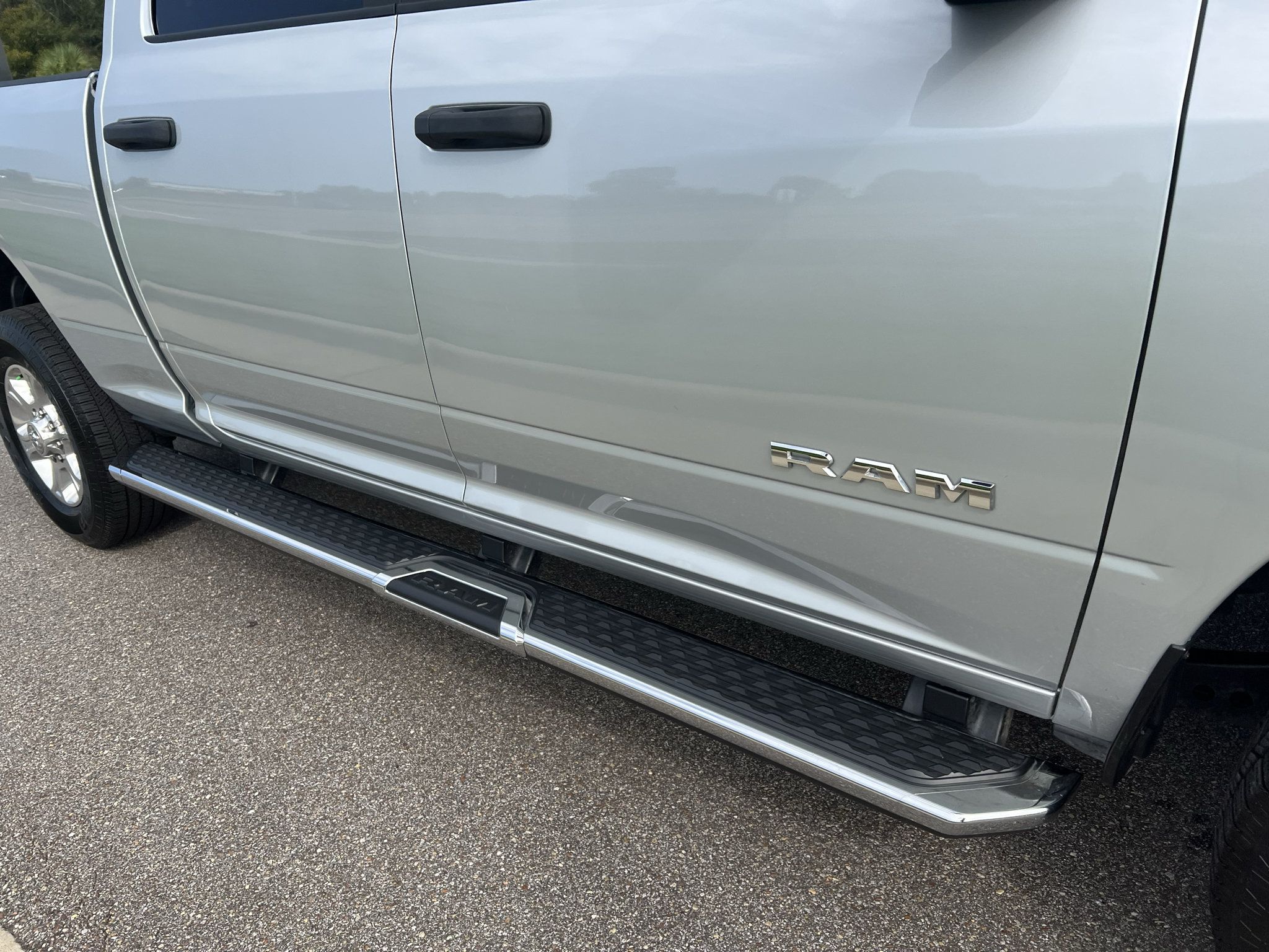 Certified 2026 RAM 2500 Big Horn AWD/4WD image 3