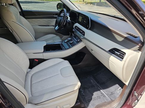 Used 2020 Hyundai Palisade Limited FWD image 11