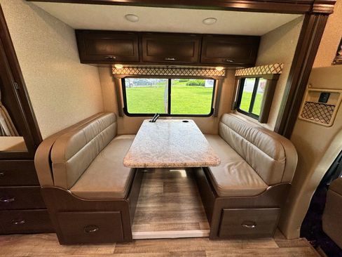 Used 2019 Mercedes-Benz Sprinter 170 image 26