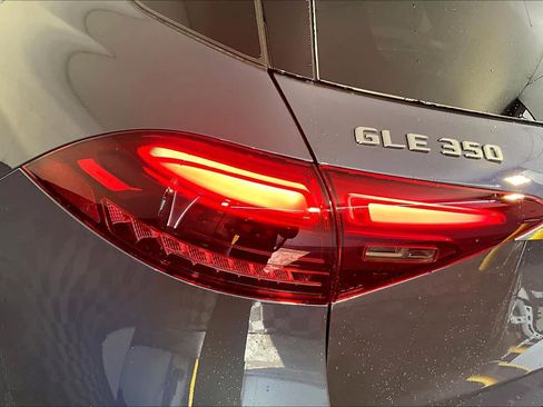 New 2026 Mercedes-Benz GLE 350 4MATIC image 5