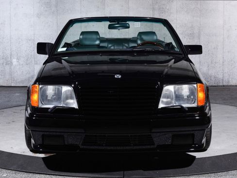 Used 1995 Mercedes-Benz E 320 Convertible image 12