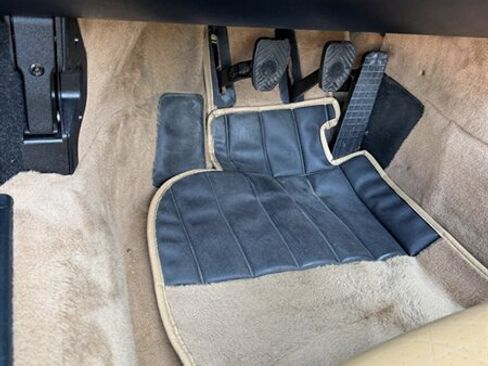 Used 1998 Porsche 911 Carrera RWD image 34