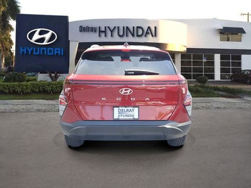 Certified 2024 Hyundai Kona SEL AWD/4WD image 5