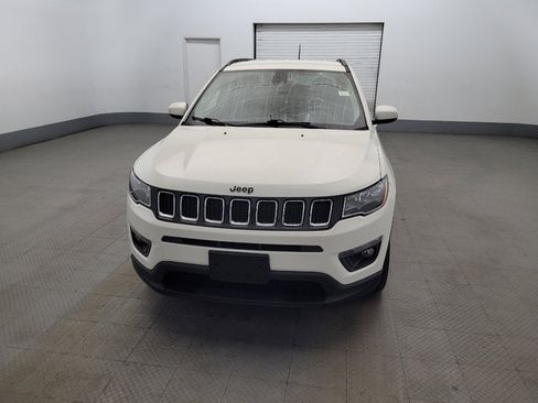 Used 2017 Jeep Compass Latitude w/ Popular Equipment Group AWD/4WD image 15