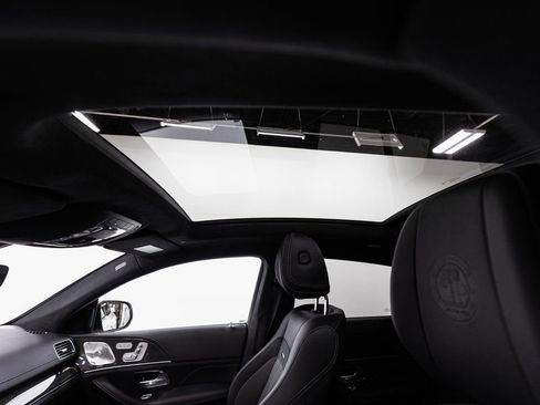 Used 2025 Mercedes-Benz GLE 63 AMG S image 27