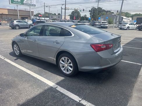 Used 2024 Chevrolet Malibu LT FWD image 3