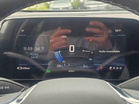 New 2026 Chevrolet Equinox EV LT AWD/4WD image 27