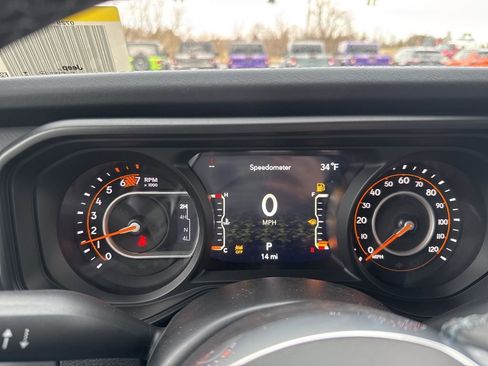 New 2026 Jeep Wrangler Unlimited Sahara AWD/4WD image 21