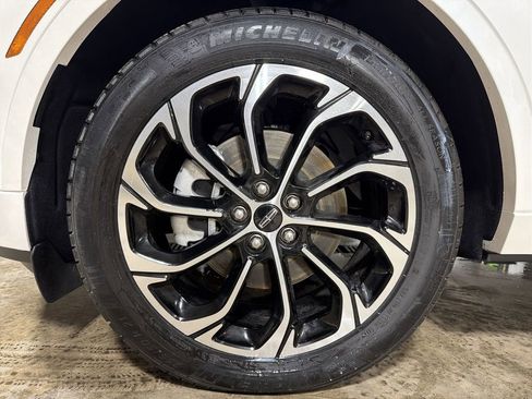 Used 2026 Lincoln Nautilus Reserve AWD/4WD image 19