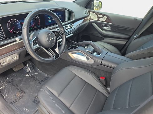 Certified 2025 Mercedes-Benz GLS 450 4MATIC image 16