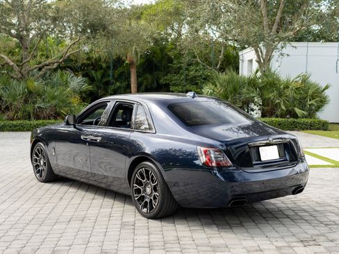 Used 2023 Rolls-Royce Ghost Black Badge w/ Black Badge Ghost Package AWD/4WD image 17