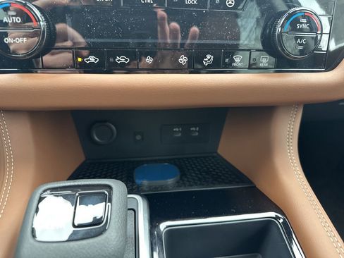 New 2026 Nissan Pathfinder Platinum image 20