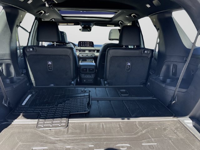 Certified 2026 Honda Pilot Black Edition image 24