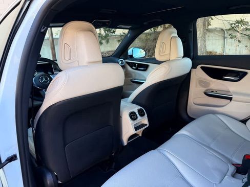 Used 2023 Mercedes-Benz C 300 Sedan image 12