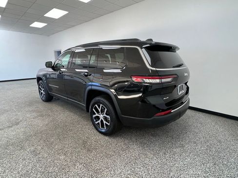 Used 2024 Jeep Grand Cherokee L Limited w/ Luxury Tech Group II image 20