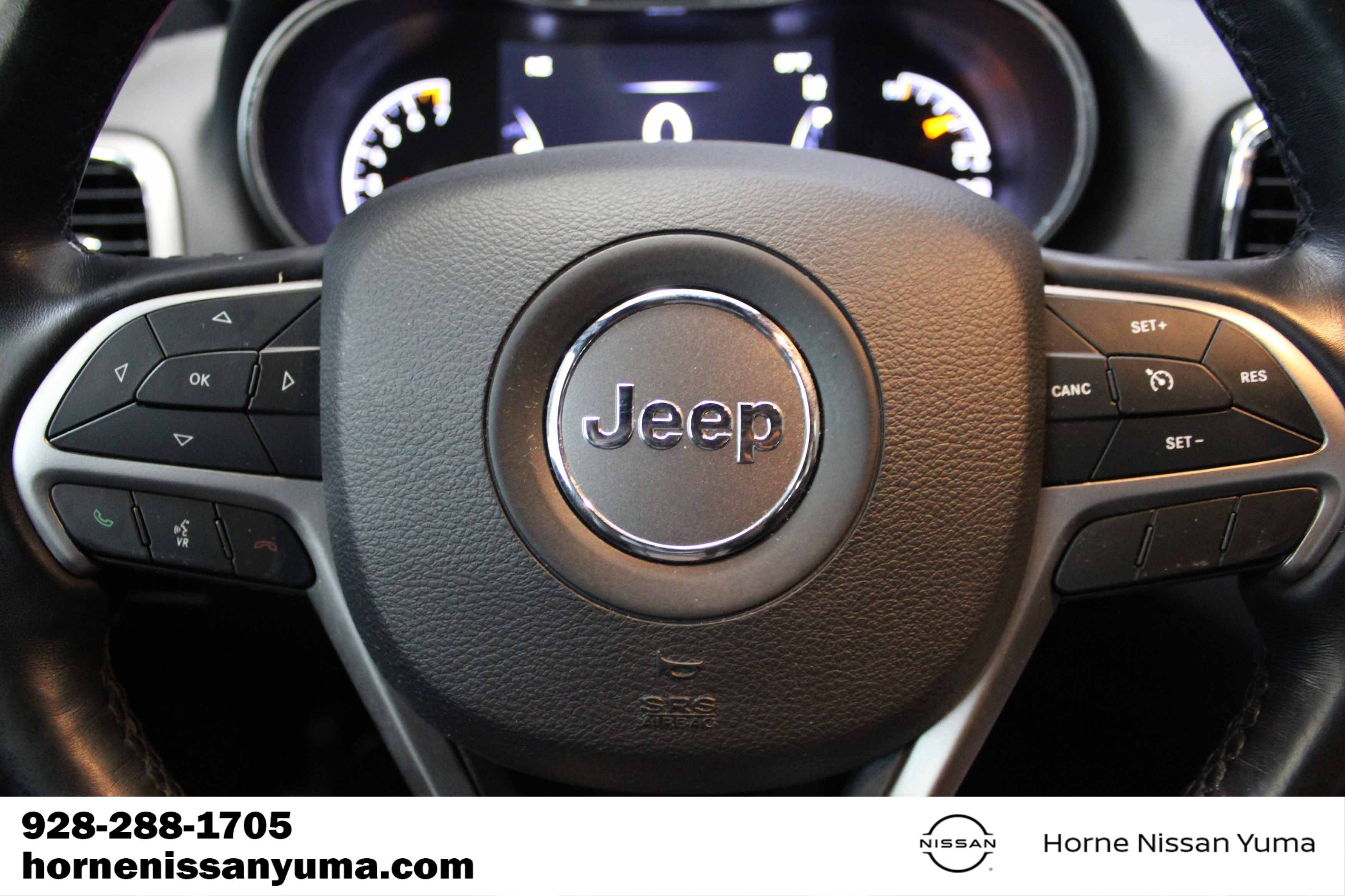 Used 2020 Jeep Grand Cherokee Altitude RWD image 11