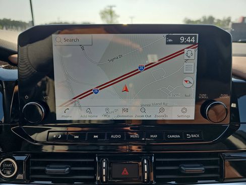 Used 2023 Nissan Pathfinder Platinum AWD/4WD image 46