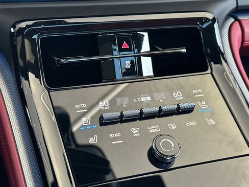 Used 2026 Porsche Panamera image 21