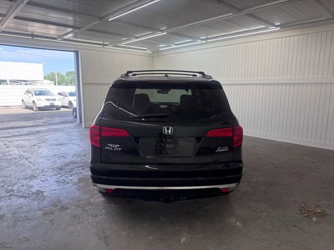 Used 2016 Honda Pilot Elite image 6