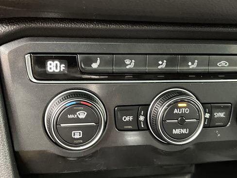 Used 2019 Volkswagen Tiguan SEL Premium R-Line image 21