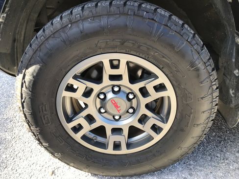 Certified 2019 Toyota 4Runner SR5 Premium image 10