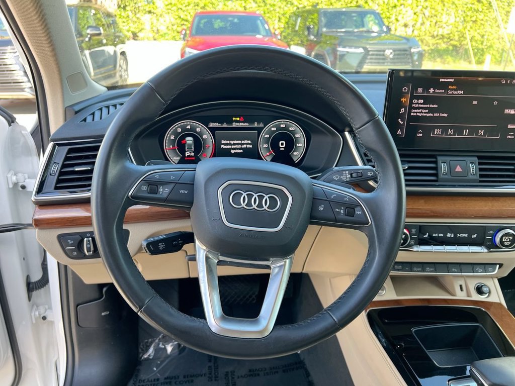 Used 2022 Audi Q5 2.0T Premium Plus w/ Premium Plus Package AWD/4WD image 13