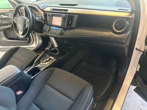 Used 2016 Toyota RAV4 XLE AWD/4WD image 30