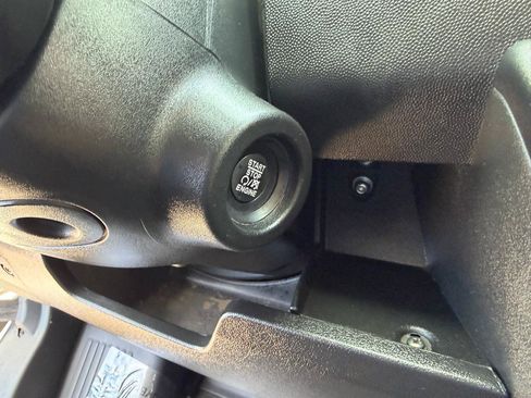 Used 2024 RAM ProMaster 2500 w/ Convenience Group FWD image 20