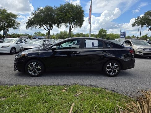 Used 2021 Kia Forte LXS FWD image 5