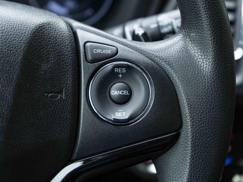 Used 2018 Honda HR-V EX image 21