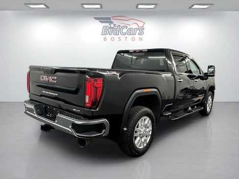 Used 2020 GMC Sierra 2500 SLT w/ SLT Premium Plus Package AWD/4WD image 4