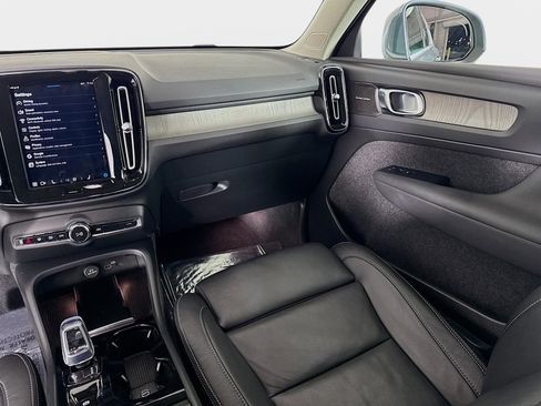 Used 2023 Volvo XC40 B5 Plus w/ Driver Assist Package image 27