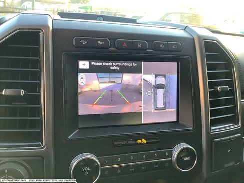 Used 2019 Ford Expedition Max Platinum image 9