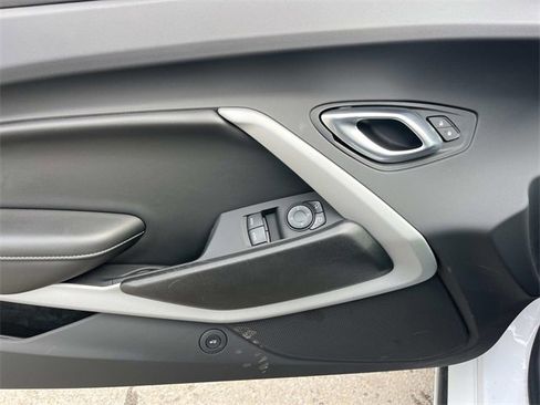 Used 2022 Chevrolet Camaro LT image 21