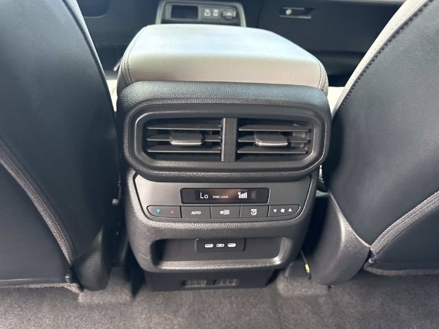 Certified 2025 Honda Pilot EX-L image 16